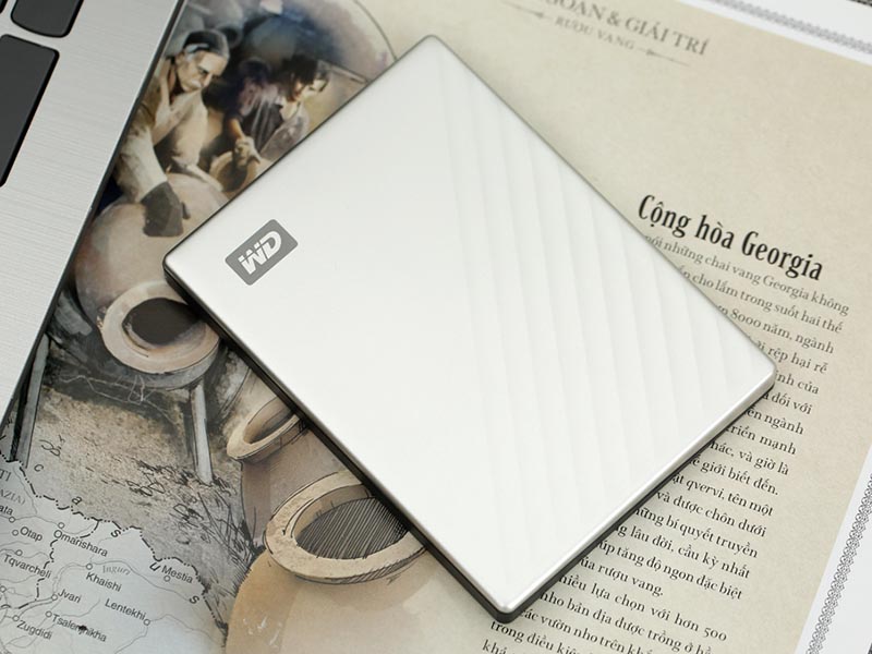 Ổ cứng HDD 2TB WD My Passport Ultra Bạc